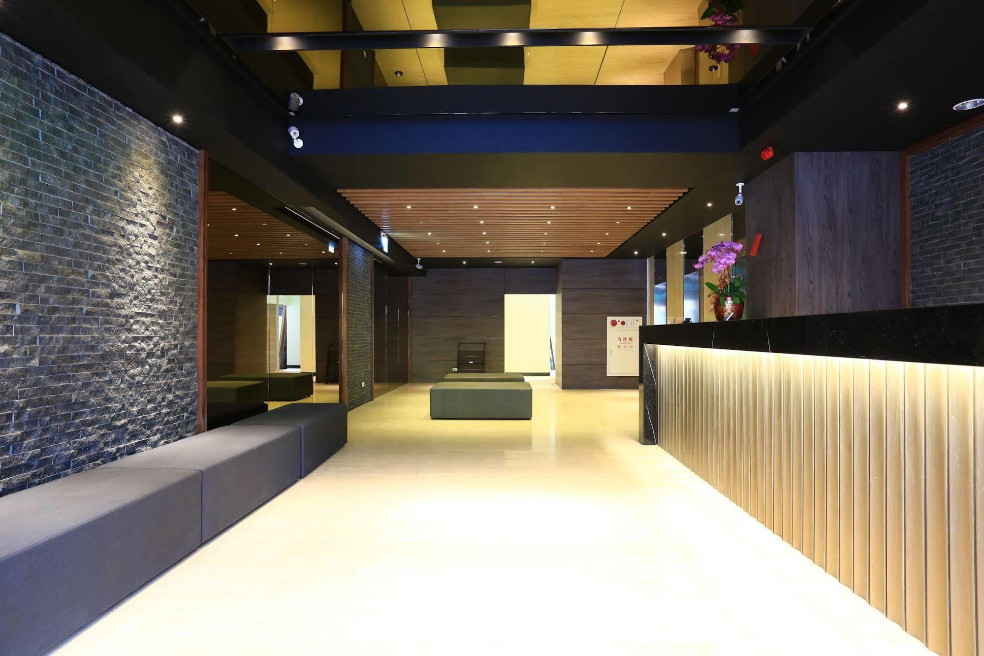 Chance Hotel Taichung Exterior photo